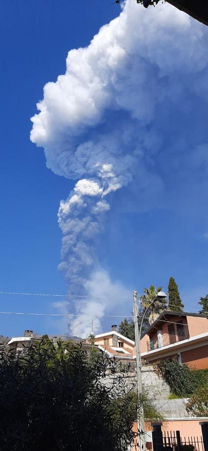 B&B Alle Falde Dell'Etna Zafferana Etnea Exterior foto